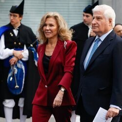 El Duque de Alba y Alicia Koplowitz a su llegada a la gala de los Premios Princesa de Asturias 2022