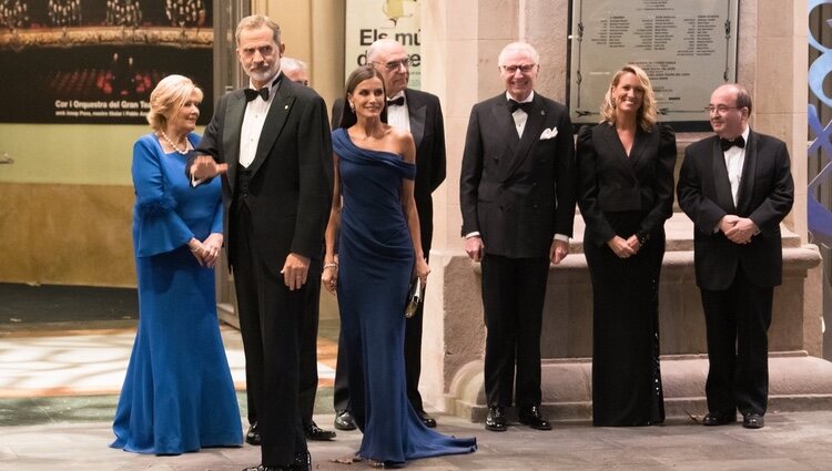 Los Reyes Felipe y Letizia en el Gran Teatro Liceo en su 175 aniversario