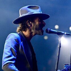 Leiva en la gala de Los 40 Music Awards 2022