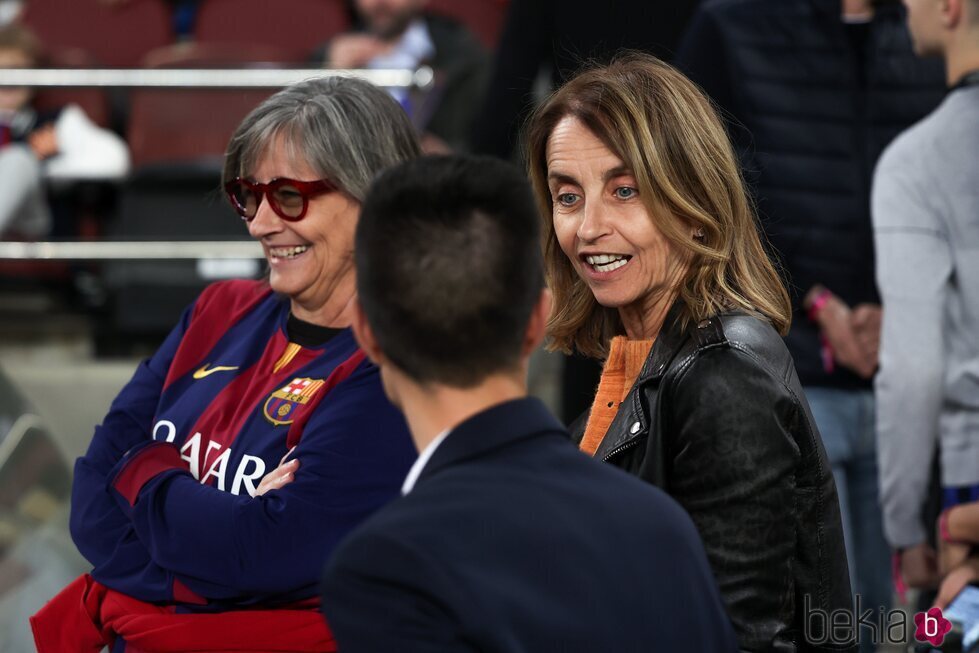 La madre de Gerard Piqué en el último partido de su hijo con el Barça