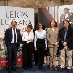 José Crehueras, Sonsoles Ónega, Cristina Campos, Luz Gabás y Luis García Montero en la presentación de las novelas ganadora y finalista del Premio Planeta