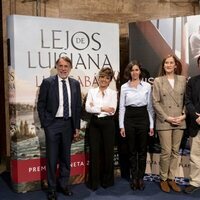 José Crehueras, Sonsoles Ónega, Cristina Campos, Luz Gabás y Luis García Montero en la presentación de las novelas ganadora y finalista del Premio Planeta 