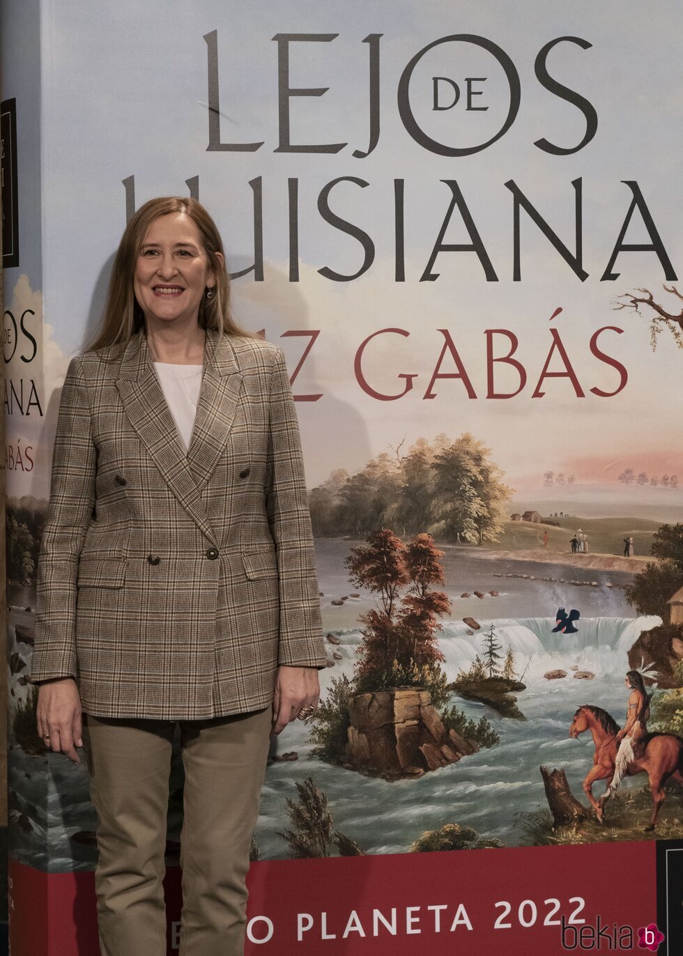 Luz Gabás, muy sonriente en la presentación de su novela 'Lejos de Luisiana'