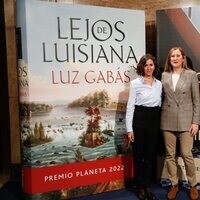 Cristina Campos y Luz Gabás en la presentación de sus novelas