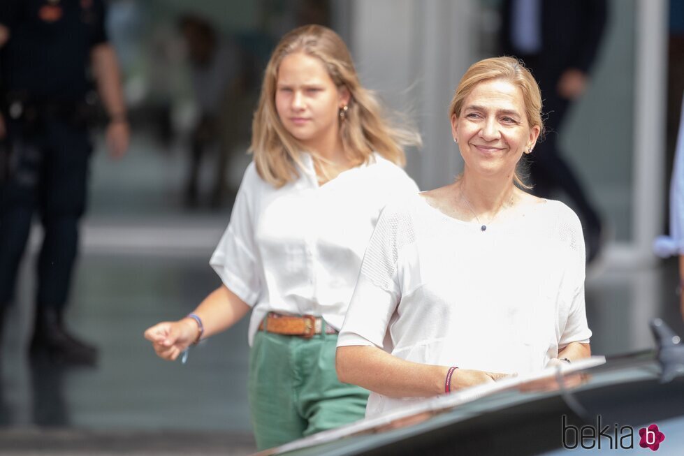 La Infanta Cristina e Irene Urdangarin en una visita a Madrid