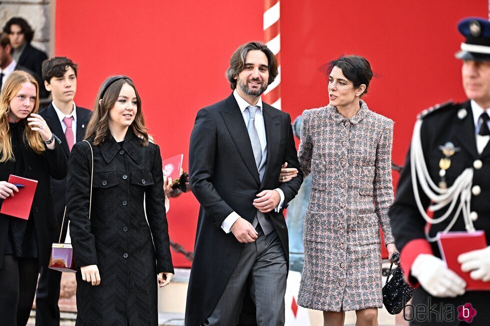 Alexandra de Hannover, Carlota Casiraghi y Dimitri Rassam en el Día Nacional de Mónaco 2022