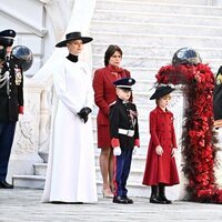 Alberto y Charlene de Mónaco, Jacques y Gabriella de Mónaco y Estefanía de Mónaco en el Día Nacional de Mónaco 2022