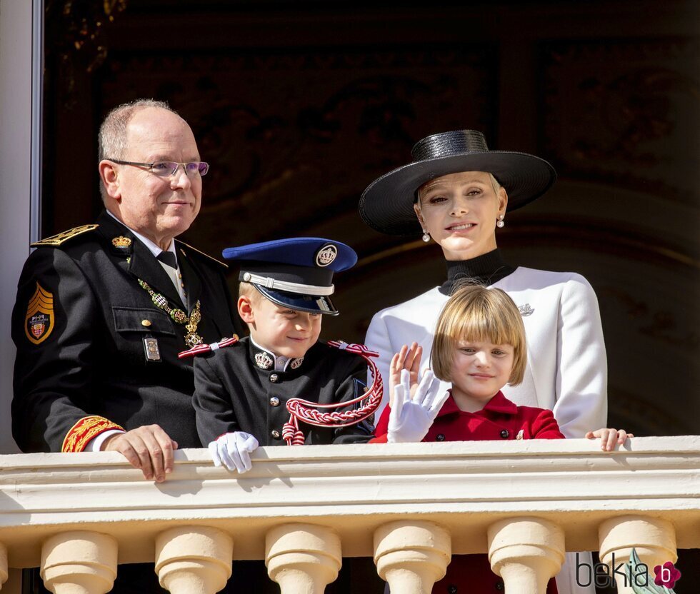 Alberto y Charlene de Mónaco y sus hijos Jacques y Gabriella de Mónaco en el Día Nacional de Mónaco 2022