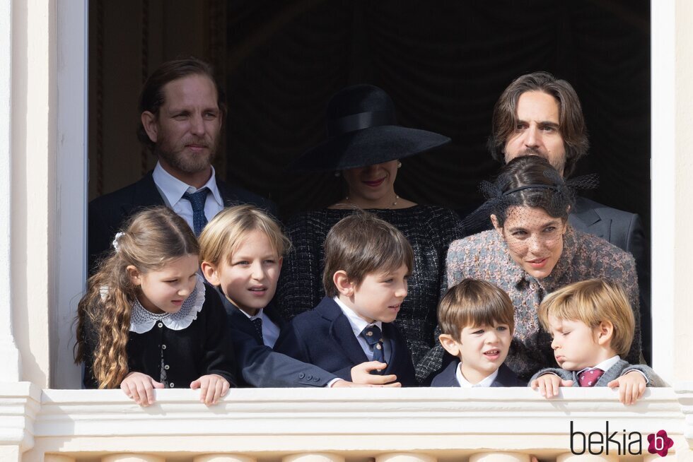 Andrea Casiraghi y Tatiana Santo Domingo con sus hijos y Carlota Casiraghi y Dimitri Rassam con sus hijos en el Día Nacional de Mónaco 2022