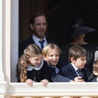 Andrea Casiraghi y Tatiana Santo Domingo con sus hijos y Carlota Casiraghi y Dimitri Rassam con sus hijos en el Día Nacional de Mónaco 2022