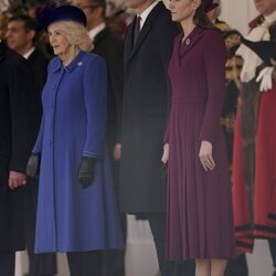 La Reina Camilla y el Príncipe Guillermo y Kate Middleton en la ceremonia de bienvenida al Presidente de Sudáfrica por su Visita de Estado a Reino Unido