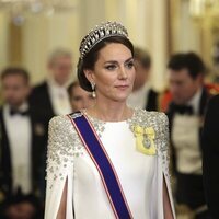 Kate Middleton durante la cena de Estado ofrecida en honor del Presidente de Sudáfrica en Buckingham