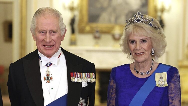 Los Reyes Carlos y Camilla en su primera cena de Estado como Reyes