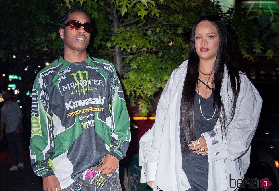 Rihanna y A$AP Rocky después de disfrutar de una cena en Nueva York