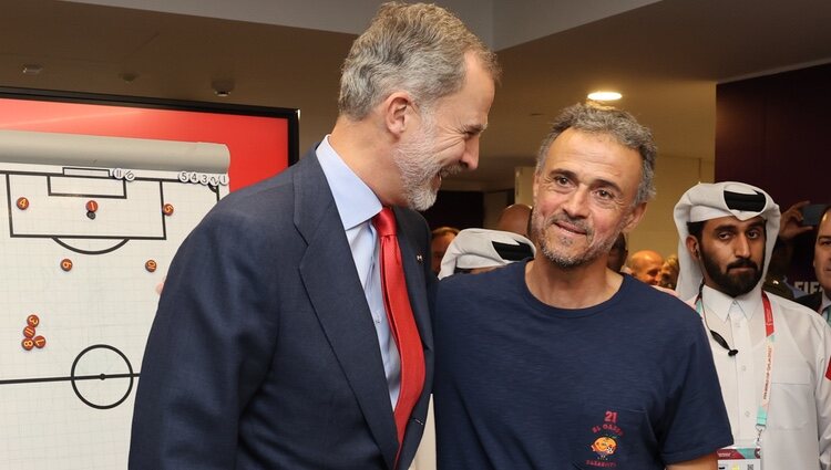 El Rey Felipe VI y Luis Enrique tras el primer partido de España en el Mundial de Catar