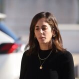 Anabel Pantoja, apenada a las puertas del tanatorio