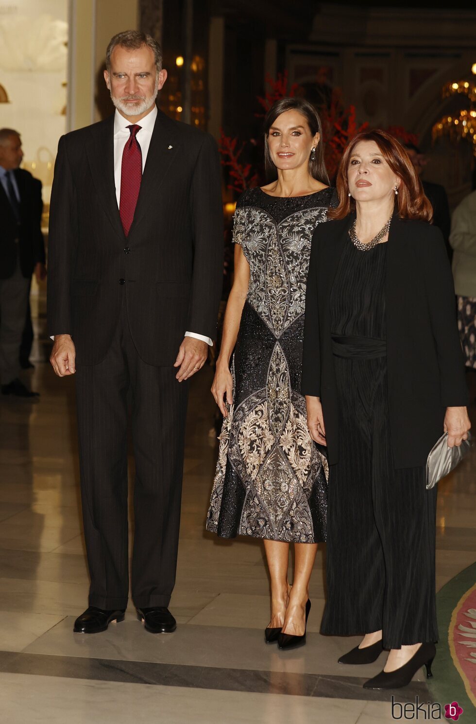 Los Reyes Felipe y Letizia y Cristina García Marcos en la entrega del Premio Francisco Cerecedo a Pilar Bonet