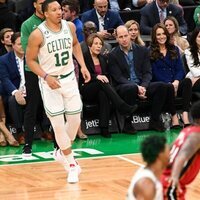 El Príncipe Guillermo y Kate Middleton viendo un partido de la NBA entre los Boston Celtics y los Miami Heat