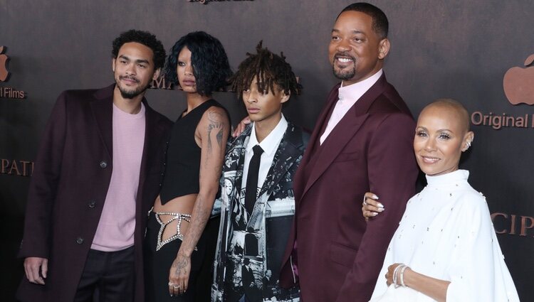 Will Smith con sus hijos y su mujer en la presentación de su película 'Emancipación'