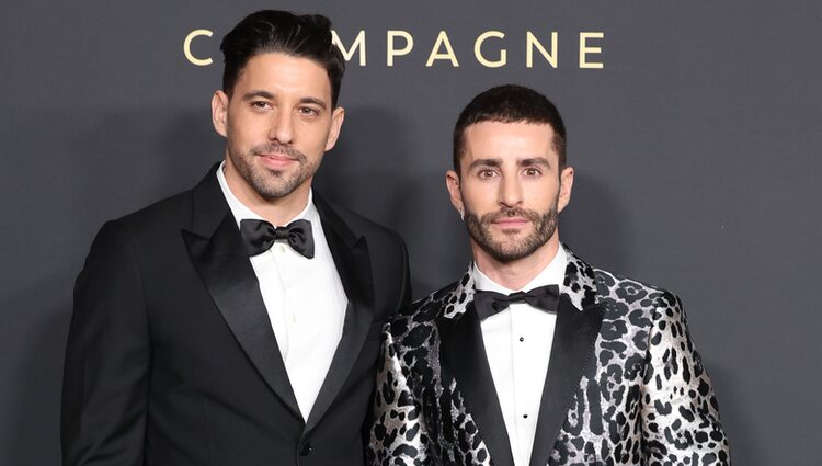 Pelayo Díaz y su novio, Gal Marom, en la fiesta Efervescence de Moët Chandon