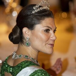 Victoria de Suecia con la Tiara de Laurel en la cena en honor a los ganadores de los Premios Nobel 2022