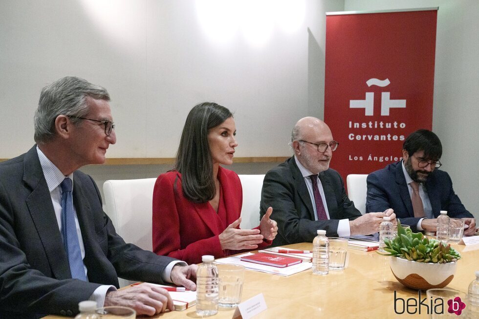 La Reina Letizia durante su intervención en una reunión de trabajo sobre el español en Estados Unidos en la sede del Cervantes en Los Angeles