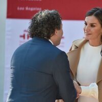 La Reina Letizia y Gustavo Dudamel en la inauguración de la sede del Instituto Cervantes en Los Angeles