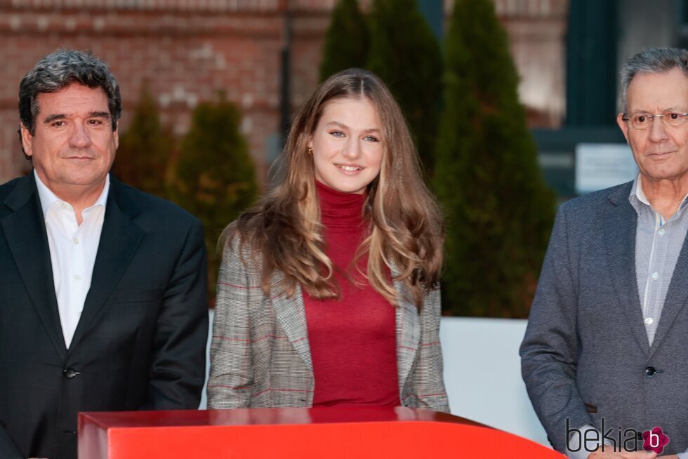 La Princesa Leonor participa en un encuentro junto a jóvenes voluntarios de Cruz Roja