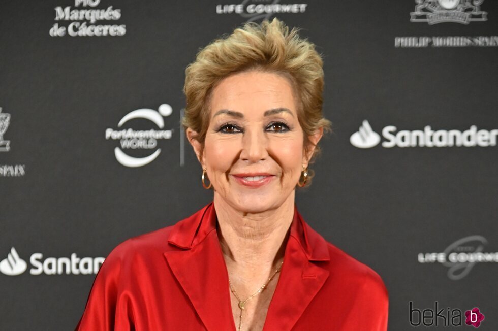 Ana Rosa Quintana en los Premios Poder Femenino 2022 de Yo Dona