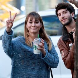 Sebastián Yatra y Aitana Ocaña dando un paseo por Madrid