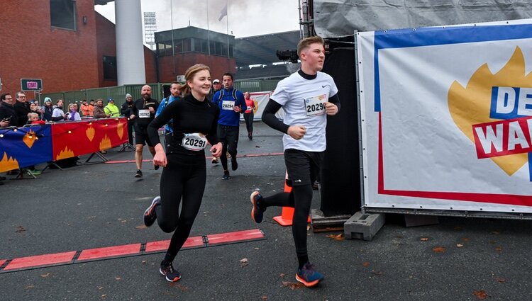 Los Príncipes Elisabeth y Emmanuel de Bélgica participan en la Warmathon, una carrera solidaria