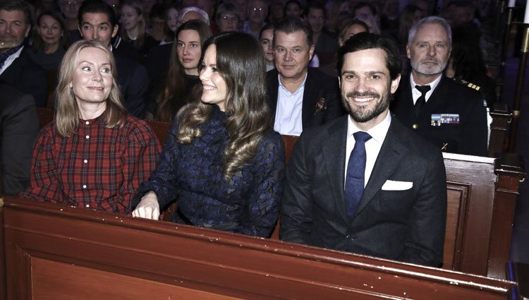 Carlos Felipe y Sofia de Suecia, muy sonrientes en el Concierto de Navidad de Vasastan