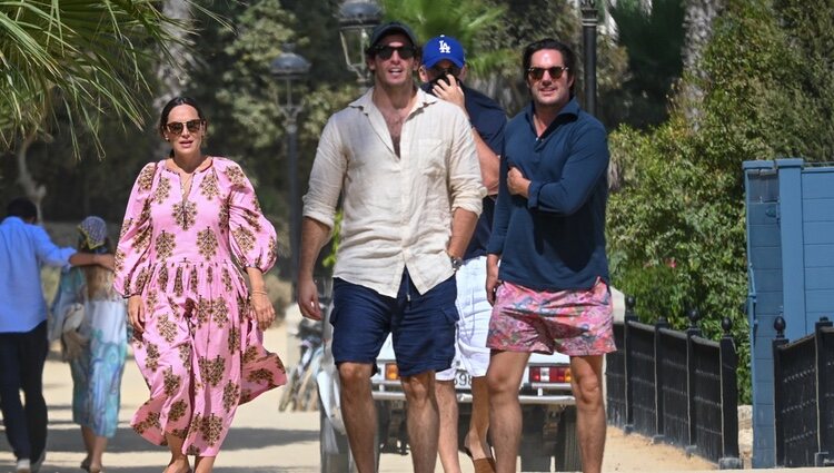 Tamara Falcó, Hugo Arévalo e Íñigo Onieva en Marbella