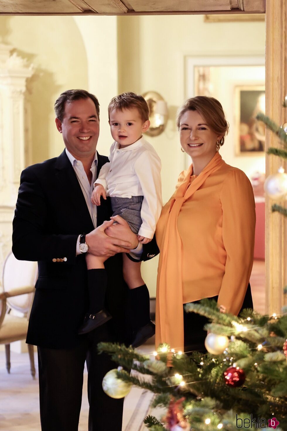 Posado oficial de navidad de los Príncipes Guillermo y Estefanía de Luxemburgo junto a su hijo, Charles