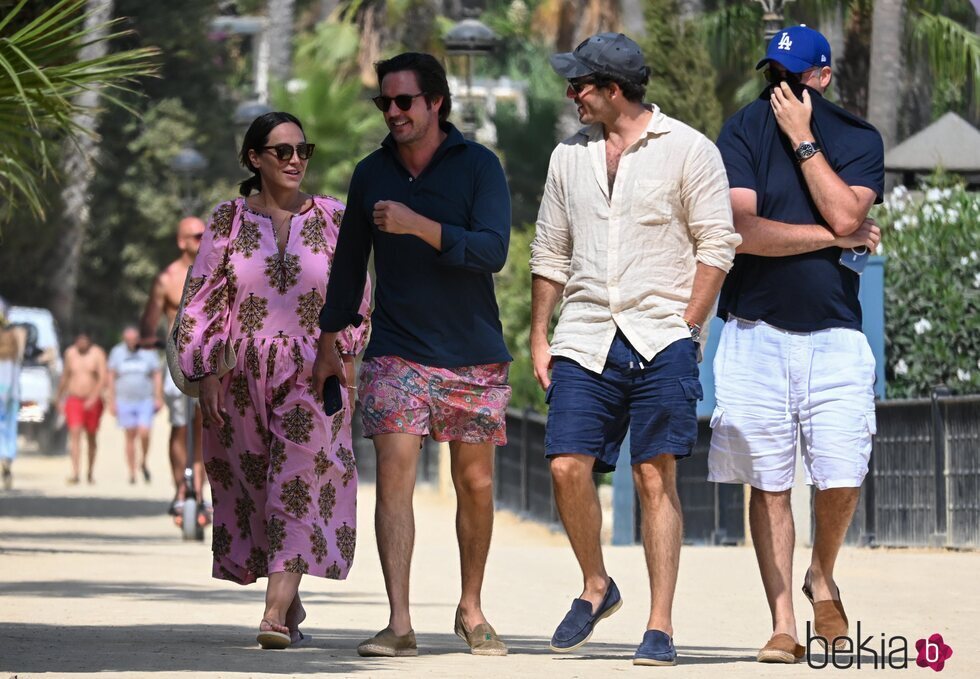 Tamara Falcó, Íñigo Onieva y Hugo Arévalo en Marbella