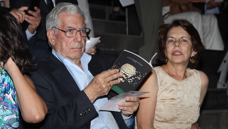 Mario Vargas Llosa y Patricia Llosa  en la presentación de la obra 'San Francisco de Asís'