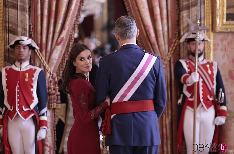 Los Reyes Felipe y Letizia tras la recepción de la Pascua Militar 2023