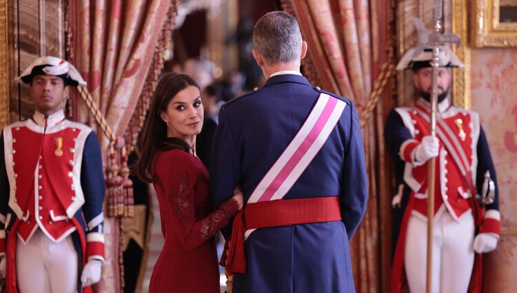 Los Reyes Felipe y Letizia tras la recepción de la Pascua Militar 2023