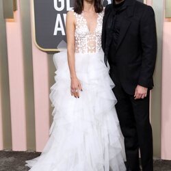 Daniel Bruhl y Felicitas Rombold en la alfombra roja de los Globos de Oro 2023