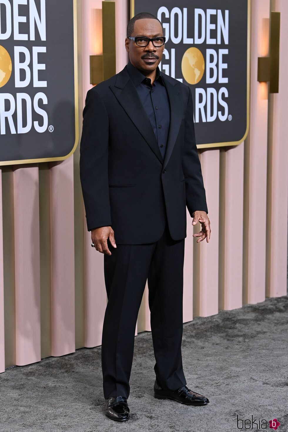 Eddie Murphy en la alfombra roja de los Globos de Oro 2023