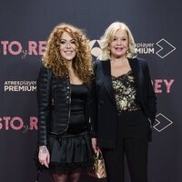 Sofía Cristo y Bárbara Rey en la premiere de 'Cristo y Rey'