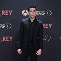 Jaime Lorente en la premiere de 'Cristo y Rey'