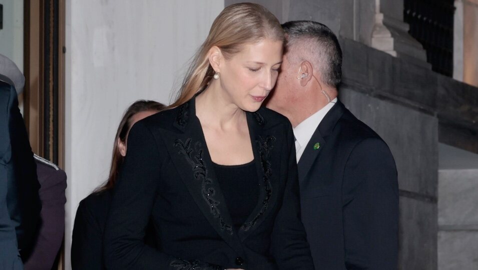 Lady Gabriella Windsor tras la cena previa al funeral de Constantino de Grecia