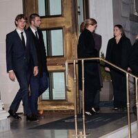 La Infanta Cristina y sus hijos Juan Urdangarin, Miguel Urdangarin e Irene Urdangarin tras la cena previa al funeral de Constantino de Grecia