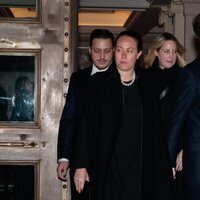 Theodora de Grecia y Matthew Kumar y Philippos de Grecia y Nina Flohr tras la cena previa al funeral de Constantino de Grecia