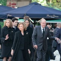 Los Reyes Juan Carlos y Sofía, la Infanta Elena, Froilán y Victoria Federica en el funeral de Constantino de Grecia