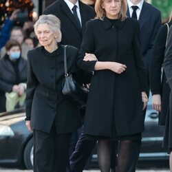 Irene de Grecia, la Infanta Cristina, Juan Urdangarin y Pablo Urdangarin en el funeral de Constantino de Grecia