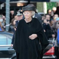 Beatriz de Holanda en el funeral de Constantino de Grecia