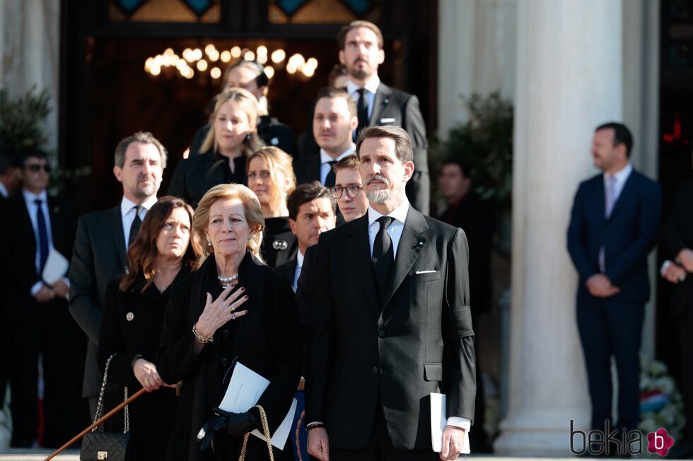 La Familia Real Griega tras el funeral de Constantino de Grecia