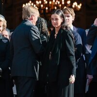 Guillermo Alejandro de Holanda, Victoria Federica y Miguel Urdangarin en el funeral de Constantino de Grecia